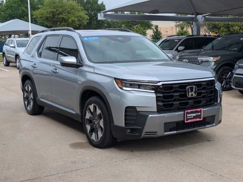 Certified 2026 Honda Pilot Elite image 3