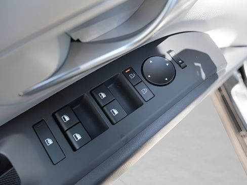 Certified 2025 Hyundai Tucson SE FWD image 20