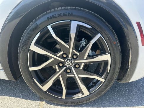 Used 2023 Toyota Prius Prime XSE Premium image 31