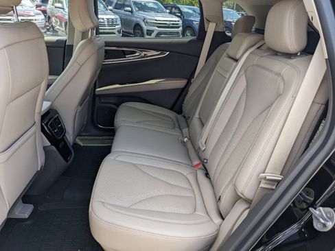 Certified 2023 Lincoln Nautilus Reserve w/ Equipment Group 201A image 16