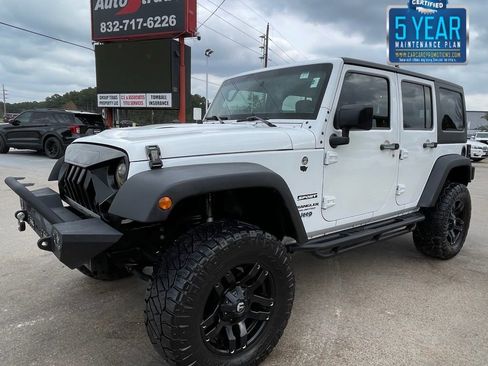 Used 2017 Jeep Wrangler Unlimited Sport w/ Connectivity Group image 1