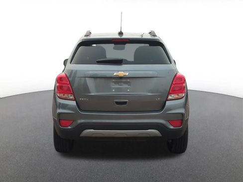 Used 2020 Chevrolet Trax LT w/ LT Convenience Package FWD image 5