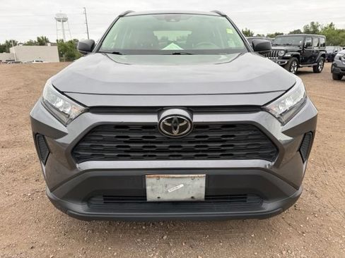 Used 2020 Toyota RAV4 LE AWD/4WD image 9