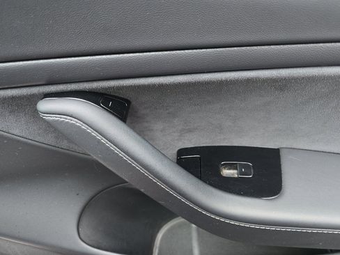 Used 2020 Tesla Model 3 Long Range image 22