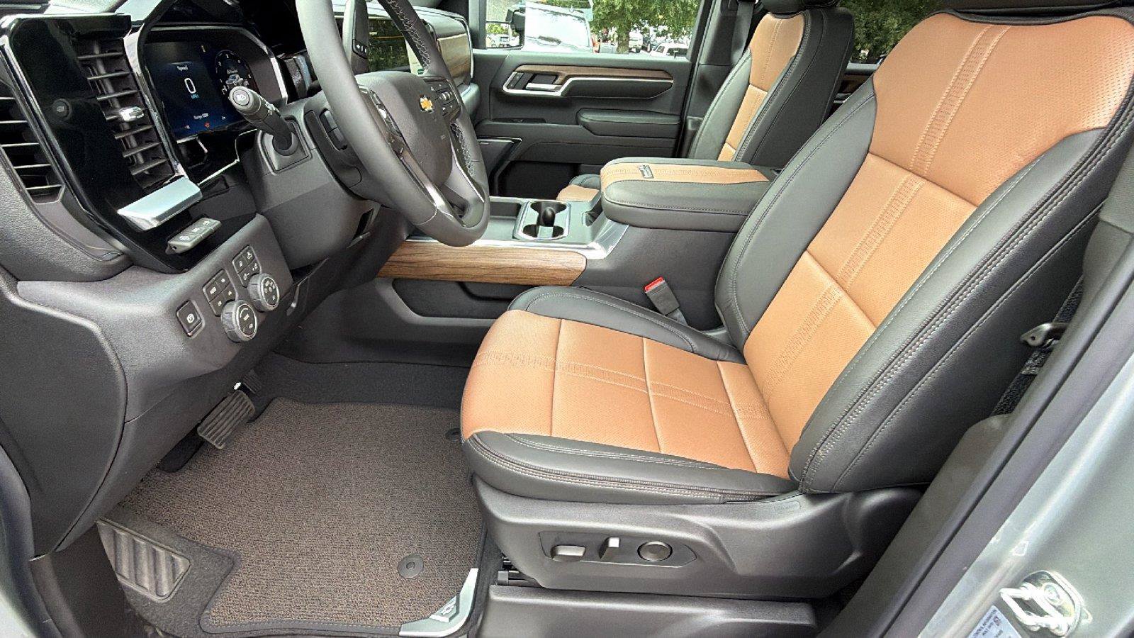 New 2026 Chevrolet Silverado 2500 High Country w/ High Country Premium Package AWD/4WD image 17