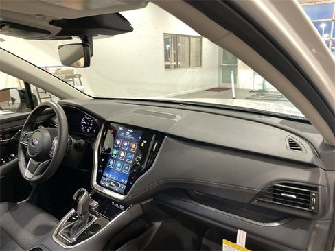 Certified 2025 Subaru Outback Premium w/ Popular Package #1A image 18