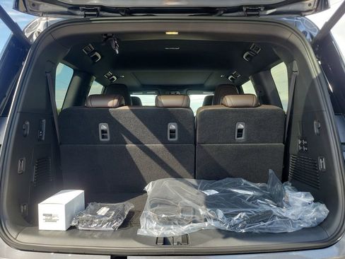 New 2026 Nissan Armada Platinum RWD image 3