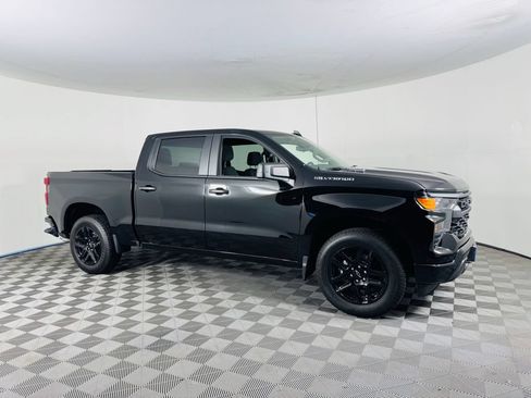Used 2026 Chevrolet Silverado 1500 Custom RWD image 2