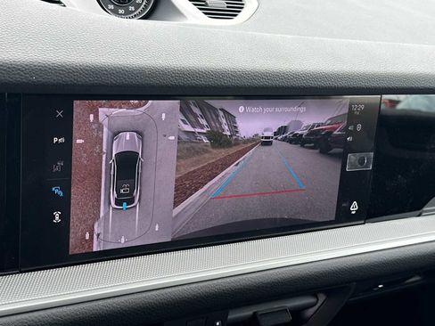 New 2025 Porsche Cayenne Coupe image 21