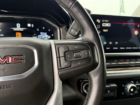 Used 2023 GMC Sierra 1500 Elevation image 19
