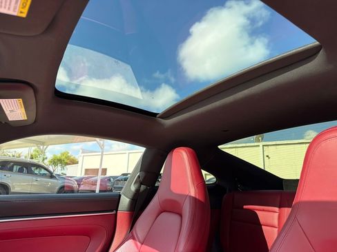 Used 2022 Porsche 911 Carrera image 41