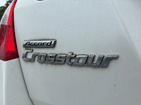 Used 2010 Honda Crosstour EX-L image 6