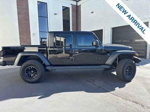 Used 2020 Jeep Gladiator Sport w/ Quick Order Package 24S AWD/4WD image 9