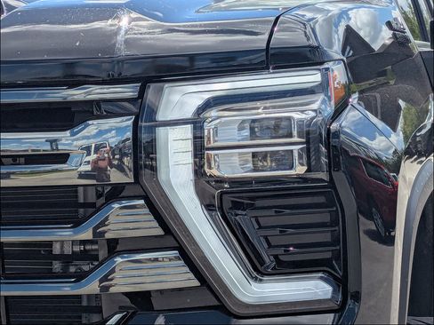 Used 2024 Chevrolet Silverado 2500 High Country w/ Midnight Edition AWD/4WD image 31