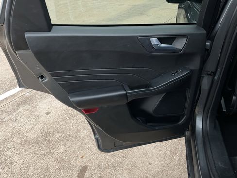 Used 2023 Ford Escape ST-Line image 16