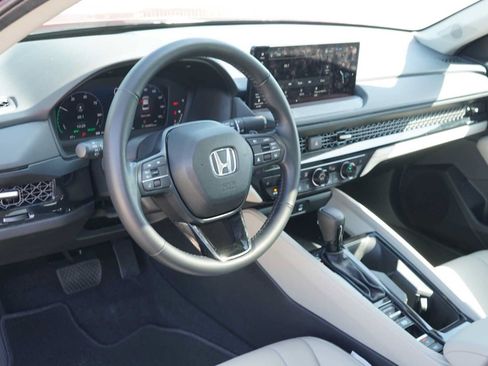 Used 2024 Honda Accord EX-L image 8