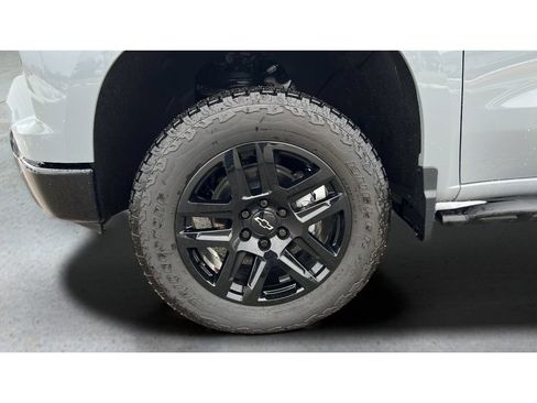 Used 2024 Chevrolet Silverado 1500 LT Trail Boss w/ LT Trail Boss Premium Package image 34