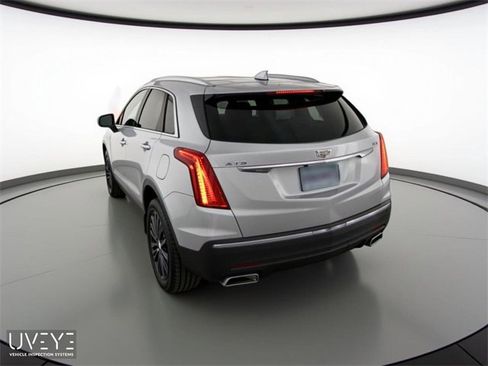 Used 2017 Cadillac XT5 Premium Luxury image 4
