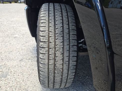 Used 2025 RAM 1500 Limited AWD/4WD image 30