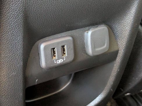 Used 2022 Chevrolet Colorado ZR2 w/ ZR2 Dusk Special Edition AWD/4WD image 28