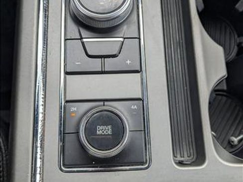 Used 2019 Ford Expedition XLT w/ Equipment Group 201A image 10