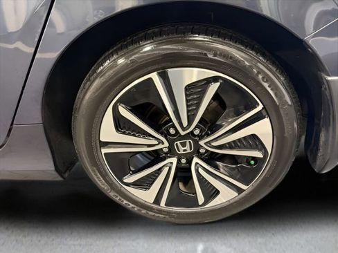 Used 2018 Honda Civic EX-L image 32