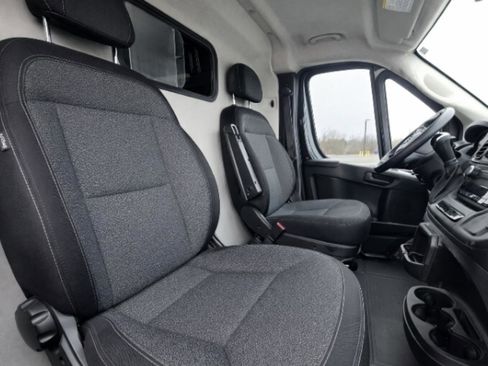 Used 2023 RAM ProMaster 2500 image 15