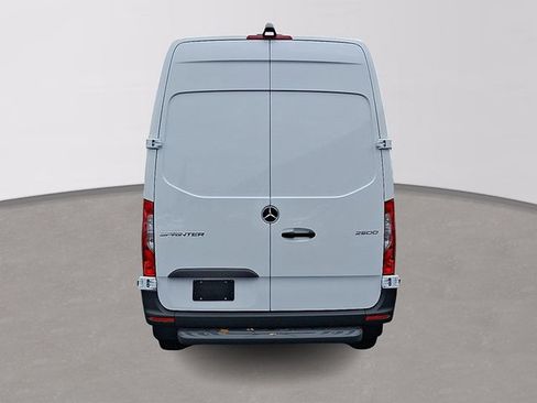 Used 2026 Mercedes-Benz Sprinter 2500 image 5