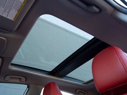 Used 2019 Toyota Camry XSE image 28