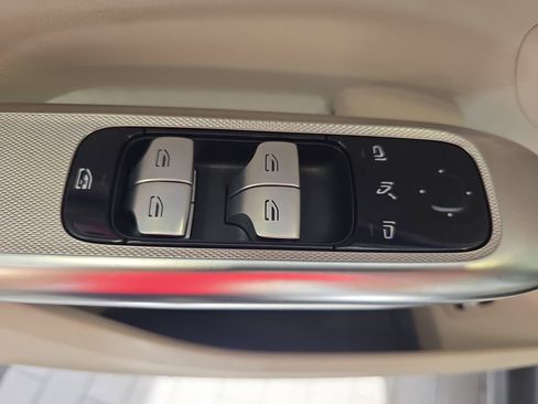 Certified 2023 Mercedes-Benz GLC 300 image 29