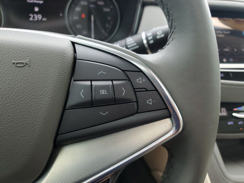 Used 2021 Cadillac XT5 Premium Luxury AWD/4WD image 23