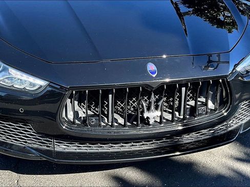 Used 2017 Maserati Ghibli image 30