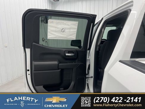 New 2026 Chevrolet Silverado 1500 W/T image 10