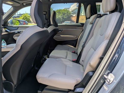 New 2026 Volvo XC90 T8 Ultra w/ Protection Package Premier AWD/4WD image 16