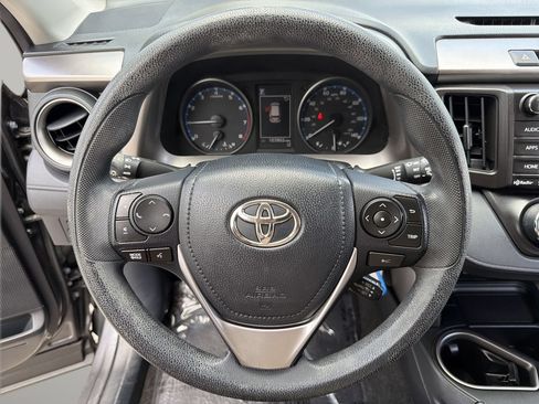 Used 2017 Toyota RAV4 LE FWD image 26