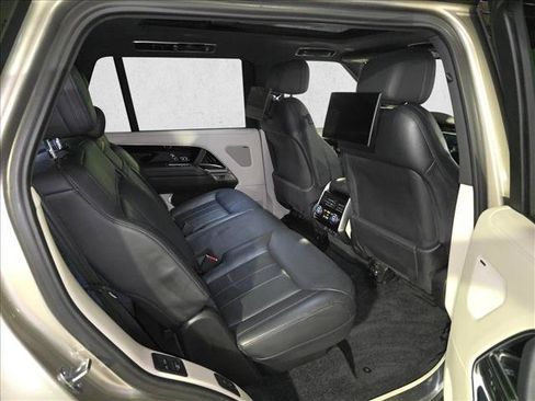 Certified 2023 Land Rover Range Rover Long Wheelbase SE AWD/4WD image 11