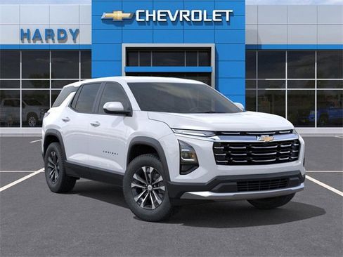 New 2026 Chevrolet Equinox LT image 9