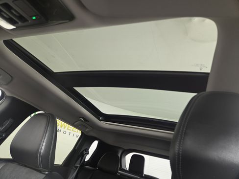 New 2025 Mitsubishi Outlander SE image 22