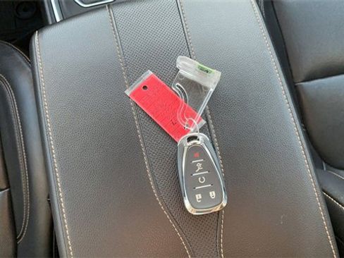 Used 2020 Chevrolet Traverse Premier w/ Redline Edition image 22