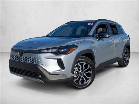 Used 2026 Toyota Corolla Cross SE image 1