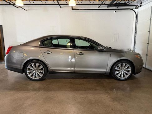 Used 2016 Lincoln MKS AWD w/ Equipment Group 201A image 5