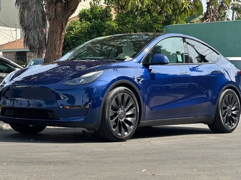 Used 2022 Tesla Model Y Performance AWD/4WD image 8
