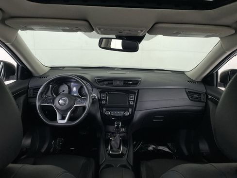 Used 2019 Nissan Rogue SL w/ Premium Package image 31