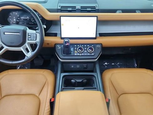 Used 2024 Land Rover Defender 110 SE image 91
