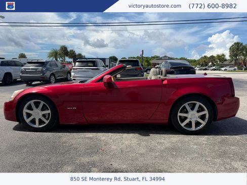 Used 2004 Cadillac XLR RWD image 5