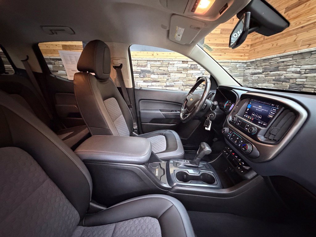 Used 2021 Chevrolet Colorado Z71 AWD/4WD image 26