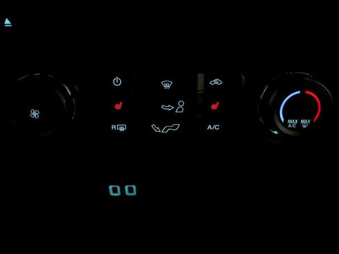 Used 2016 Ford F150 XLT w/ Equipment Group 302A Luxury image 34