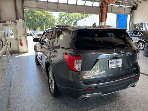 Used 2020 Ford Explorer Limited RWD image 11