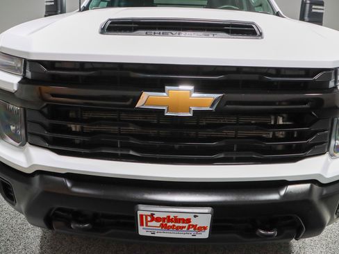 Used 2025 Chevrolet Silverado 3500 W/T w/ WT Convenience Package AWD/4WD image 4