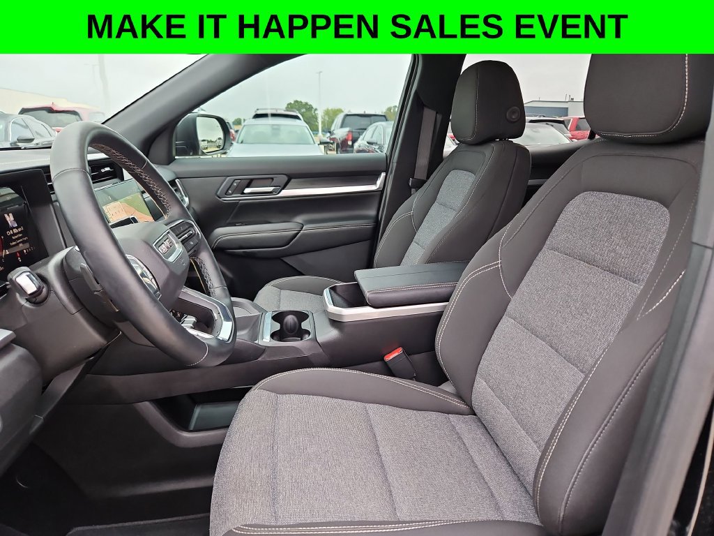 Used 2025 GMC Terrain Elevation w/ Black Edition AWD/4WD image 9